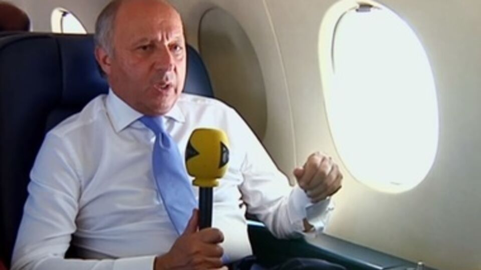 Лоран Фабиус сообщил, что позиция Франции по "Мистрлям" не изменилась после переговоров в Минске