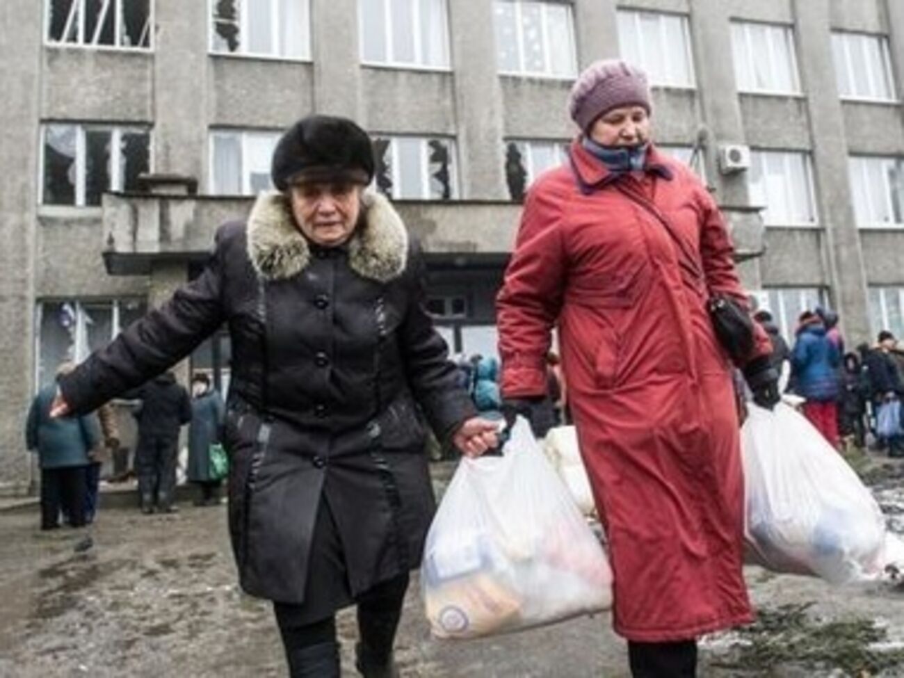 Мирных жителей призывают защитить