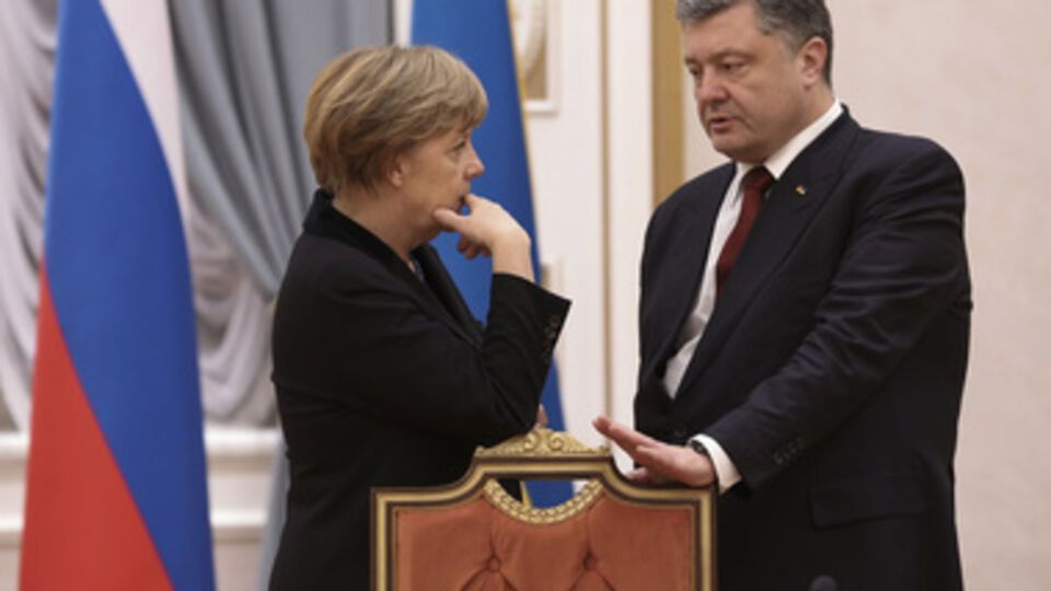 К чему готовиться Украине после новых Минских соглашений?