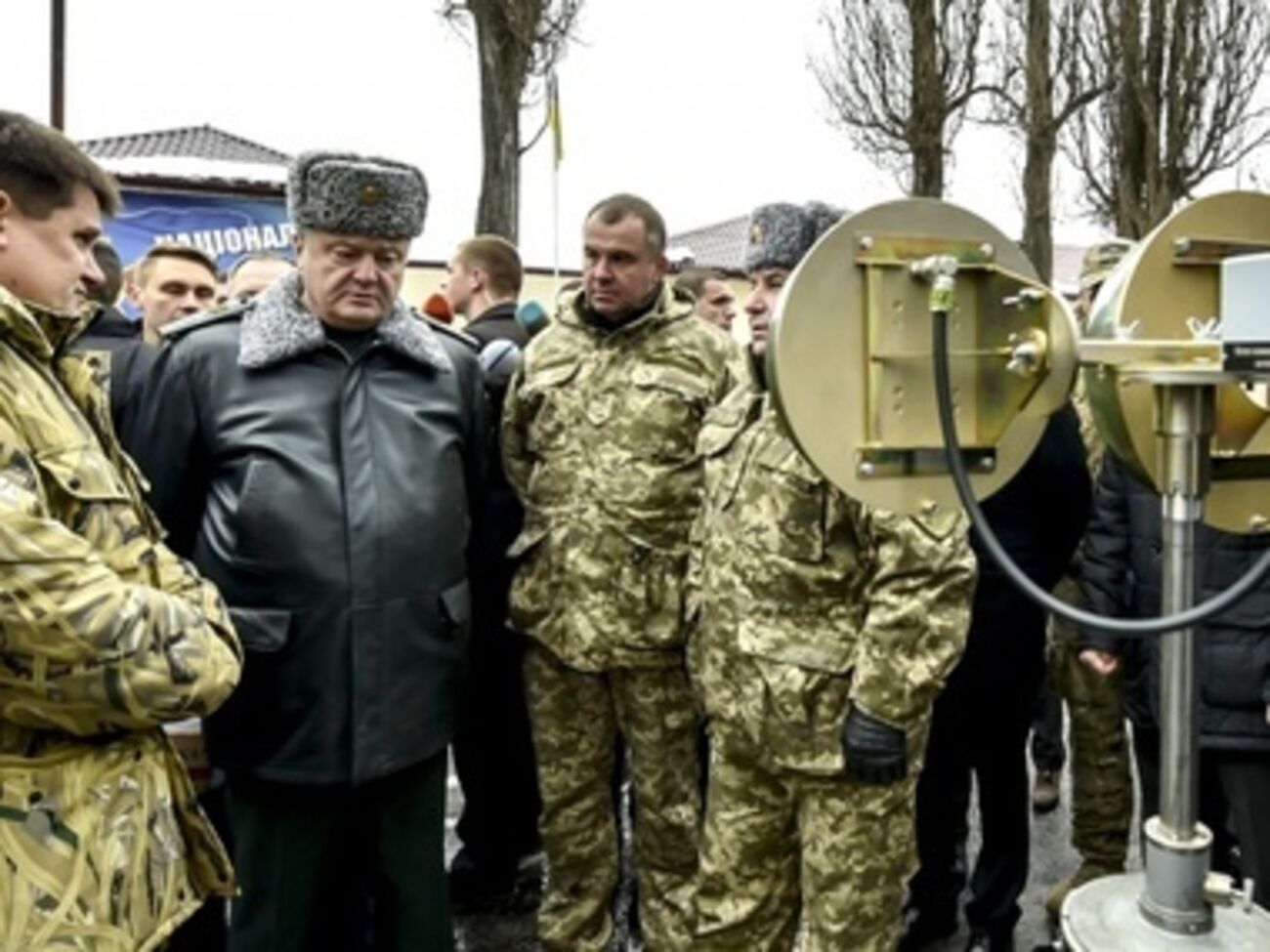 Порошенко посетил учебный центр Нацгвардии в Новых Петровцах. Фоторепортаж
