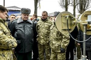 Порошенко посетил учебный центр Нацгвардии в Новых Петровцах. Фоторепортаж