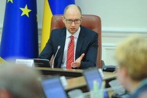 Тема внеочередной встречи министров, на которой будет председательствовать Арсений Яценюк, не уточняется