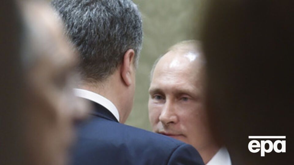 Петр Порошенко и Владимир Путин во время переговоров в Минске