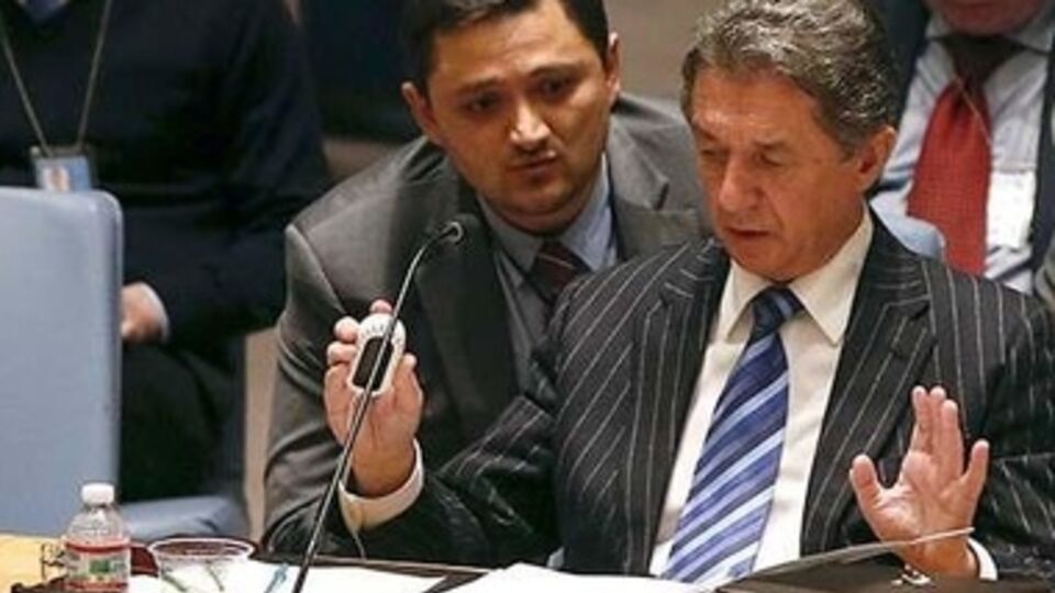 Сергеев: Когда шла встреча в Минске, 50 новых танков, 40 орудий и 40 военных автомобилей прибыли из России