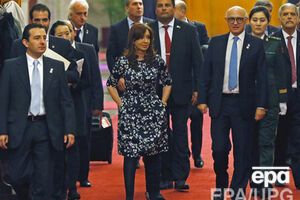 Помимо главы государства, по делу проходят министр иностранных дел и еще несколько чиновников