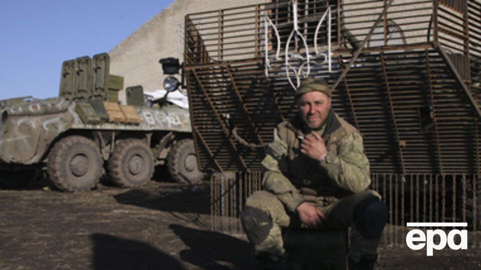 Перед выездом милиционеры, командированные в зону АТО, получили благословение от настоятеля храма святого великомученика Дмитрия Солунского отца Сергея