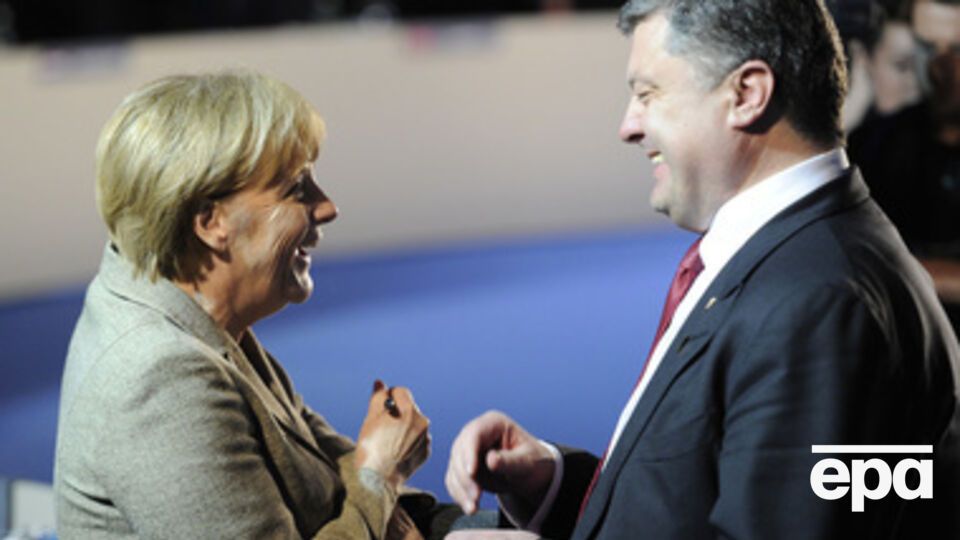 Порошенко, Меркель и Олланд провели телефонные переговоры накануне вступления в силу соглашения о прекращении огня