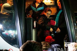 Люди покидают свои дома из-за безработицы на родине