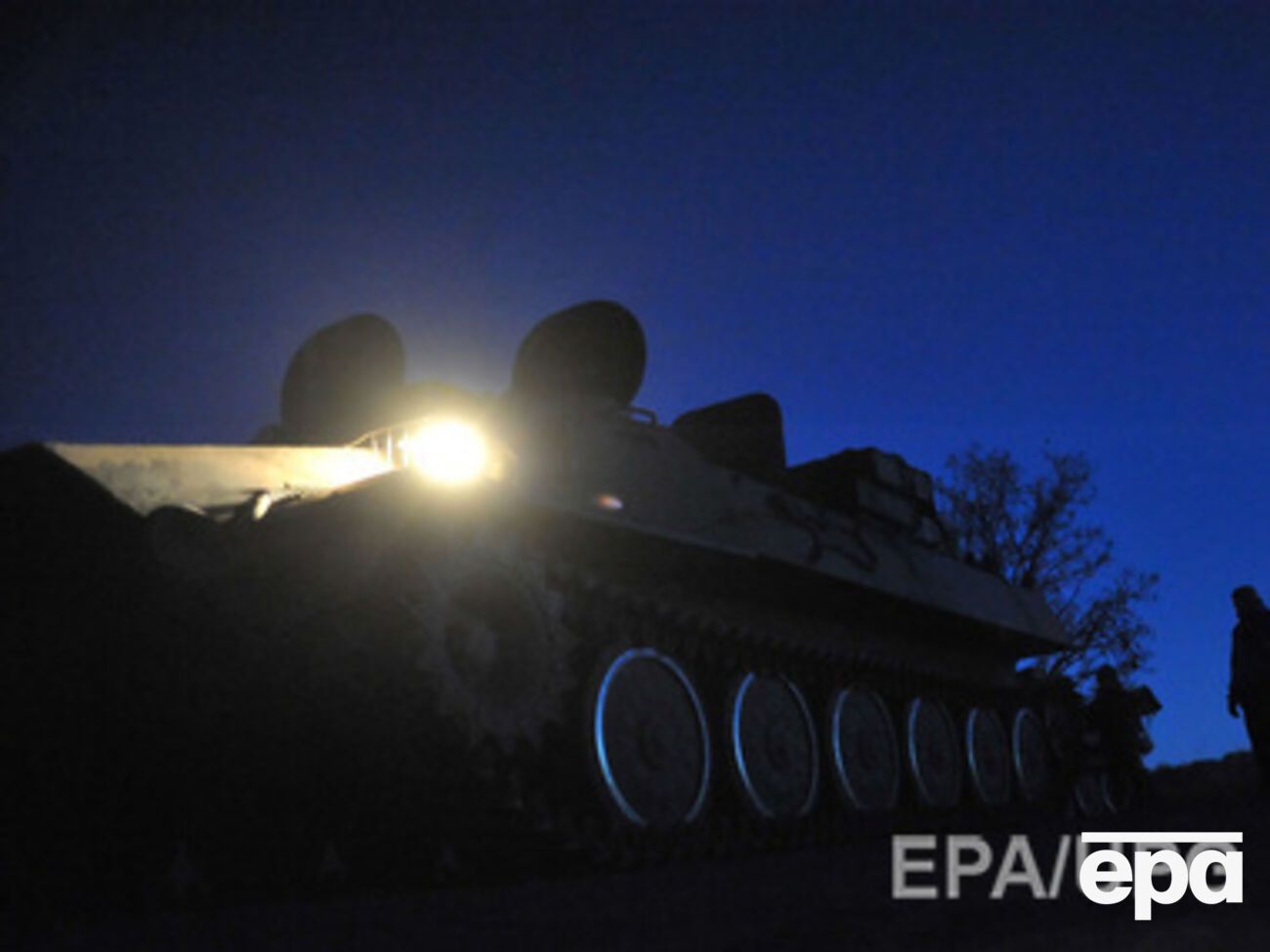 Киев готов отвести тяжелое вооружение