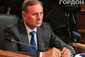 Регионалы требуют освободить Александра Ефремова из-под стражи