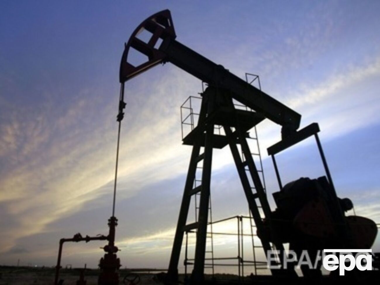 Цена на нефть продолжает подниматься