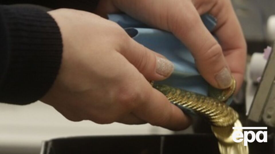 По прогнозам правительства, ВВП Украины в 2015 году упадет на 5,5%