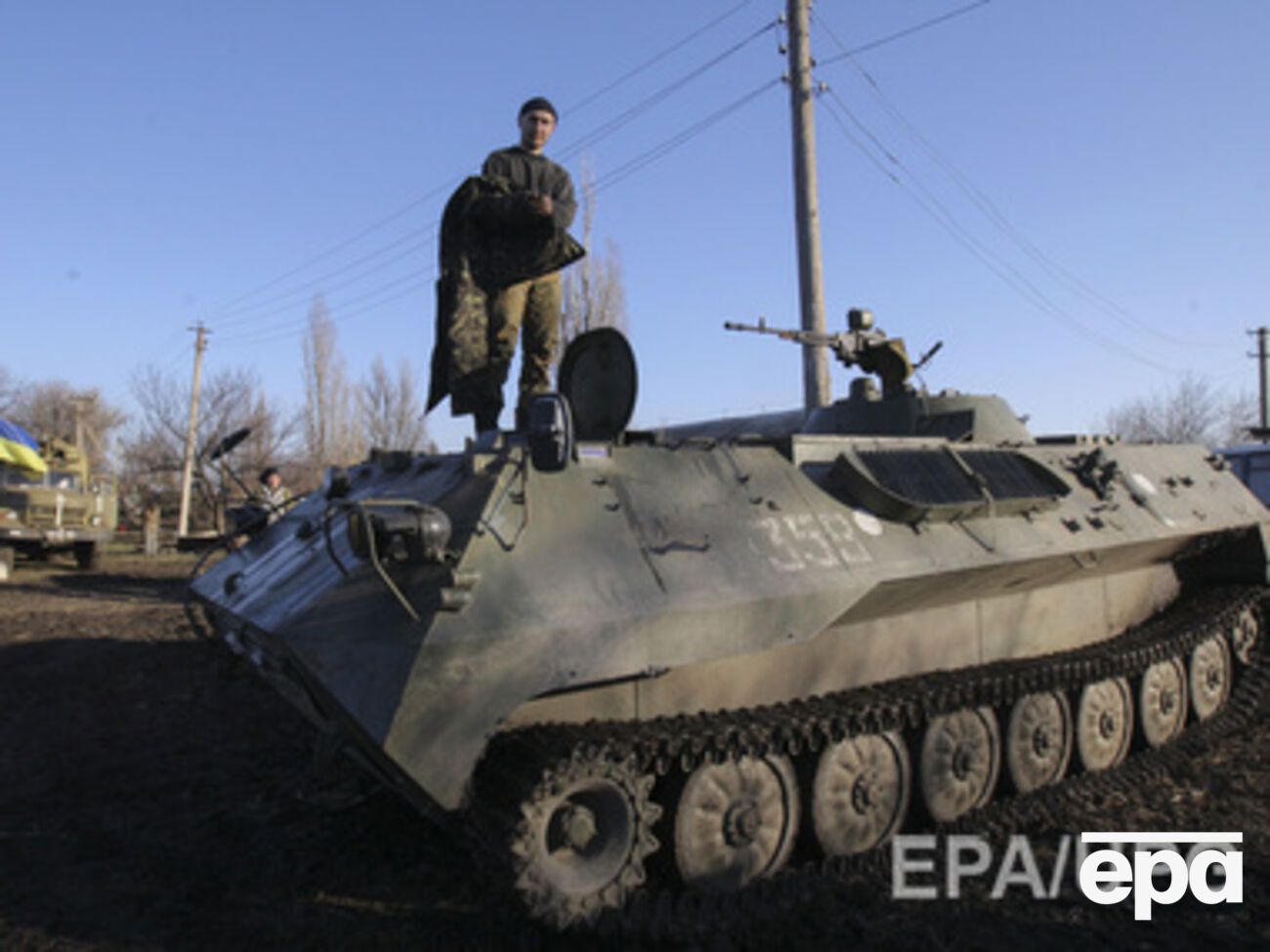 Обстрелы позиций украинских войск не прекращаются