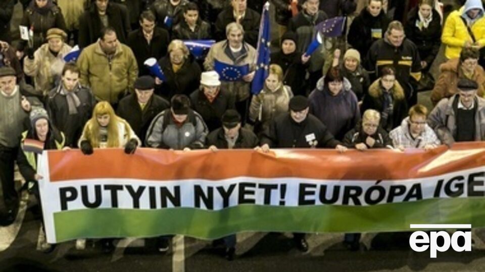 В Будапеште проходит митинг против визита Путина. Фоторепортаж