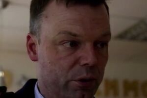 Александр Хуг считает, что нарушение договоренностей ставит под угрозу достижение других мер, согласованных в Минске