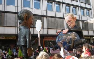 Путина высмеяли на традиционных карнавальных шествиях в Германии. Фоторепортаж