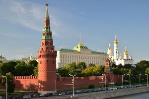 Продать Кремль организаторы лота не успели