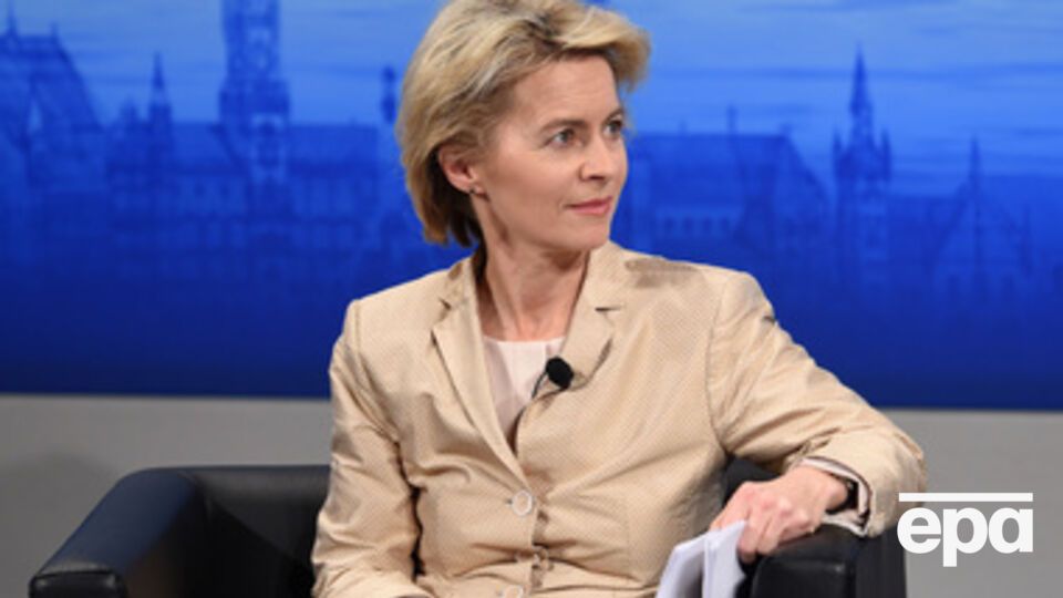 Германия разрабатывает новую концепцию взаимоотношений с РФ, заявила глава Минобороны ФРГ