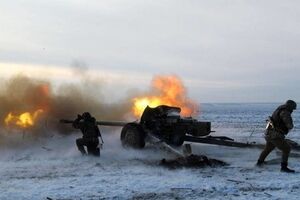 Боевики демонстрируют отвод техники