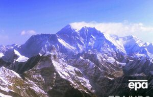 Маршрут восхождения на Эверест изменят в марте