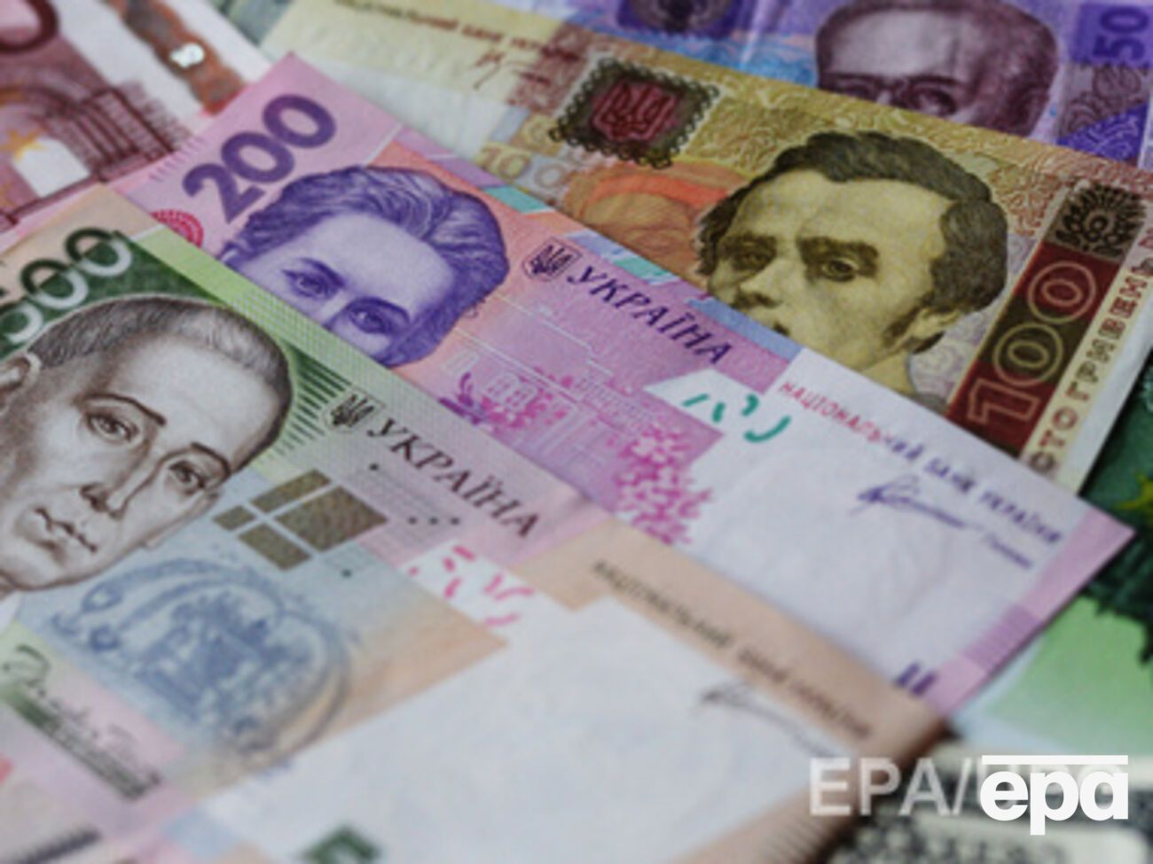 Бывшего чиновника будут судить за попытку причинения государству убытков в особо крупных размерах