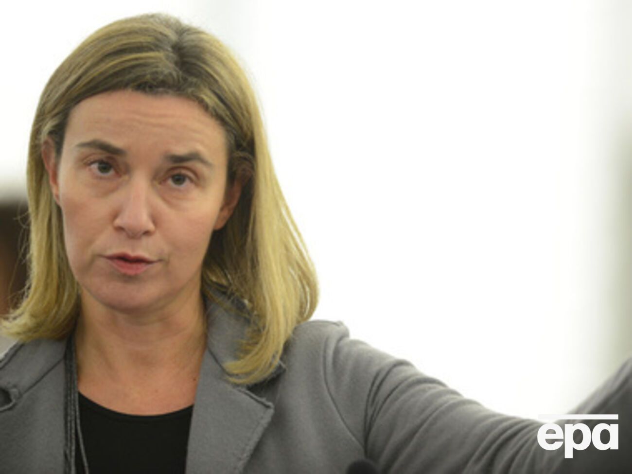 Могерини призвала выполнять условия мирных соглашений