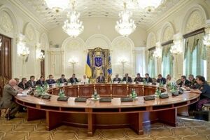 Заседание Совбеза Украины должно начаться в 21.00