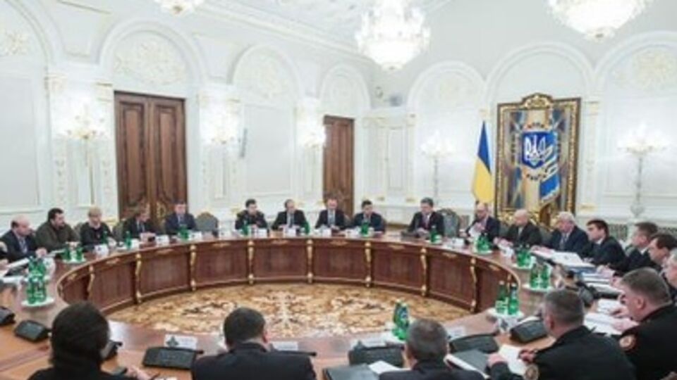 Турчинов сообщил, что СНБО принял обращение к ООН о введении миротворческого контингента