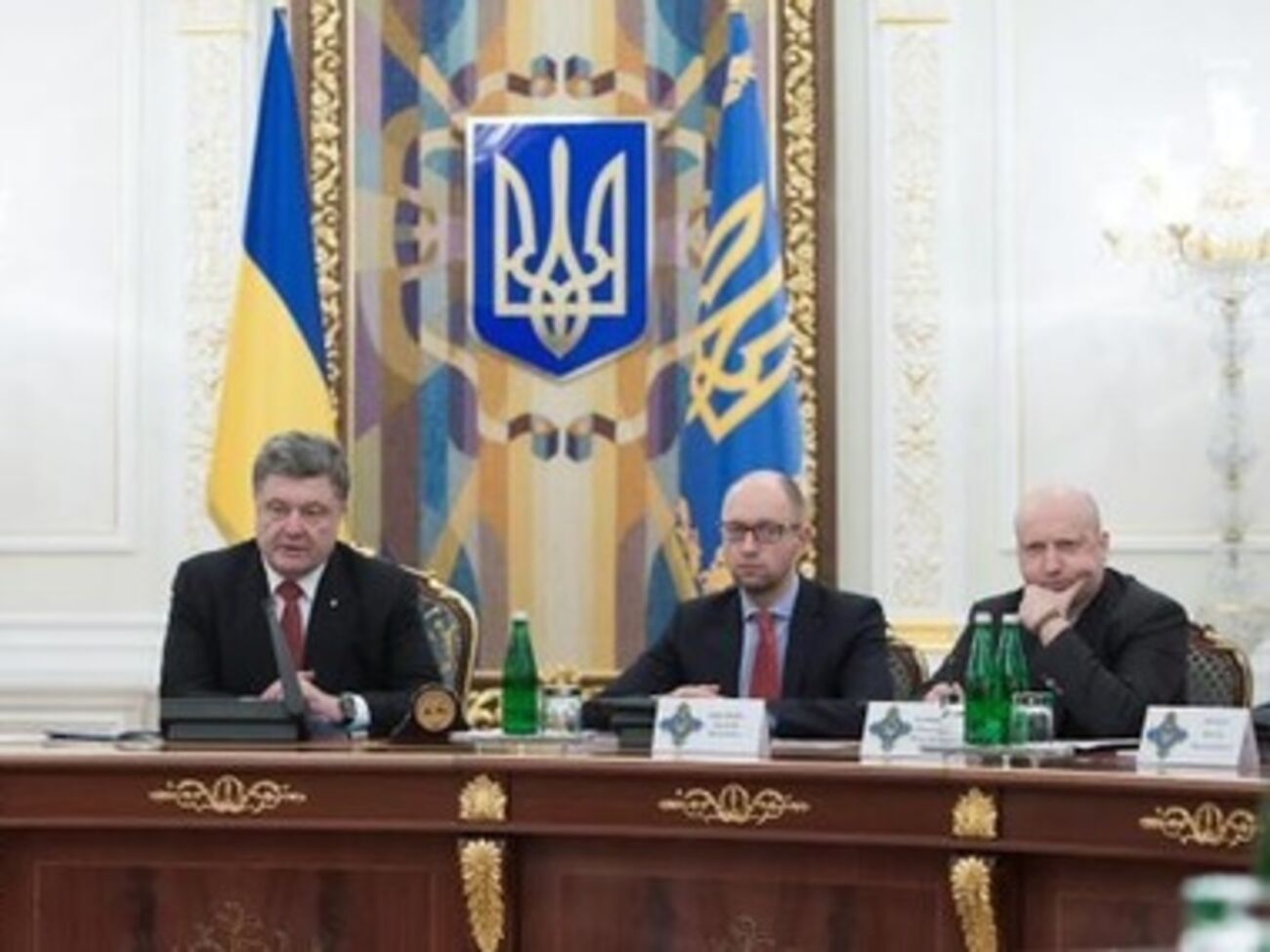 СНБО поручил провести перегруппировку украинских войск на Донбассе