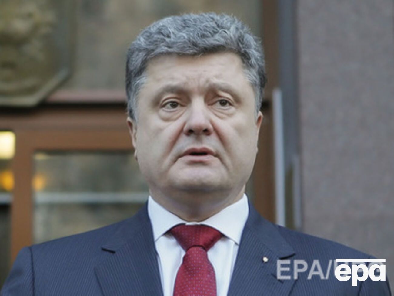Порошенко заявил, что Россия добивалась отсрочки перемирия до марта