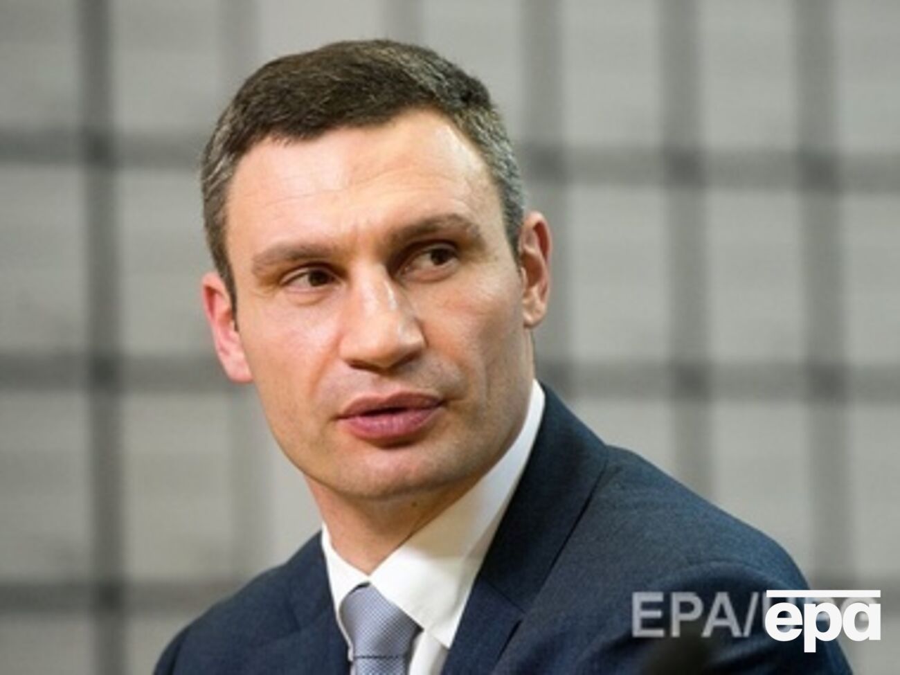 Кличко просит не повышать цены на хлеб