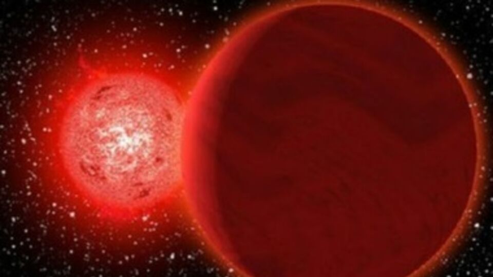 Светило со спутником прошло по Солнечной системе