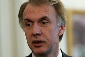 Огрызко: Решение об отправке любой миротворческой миссии принимает Совбез ООН, а там сидит Россия