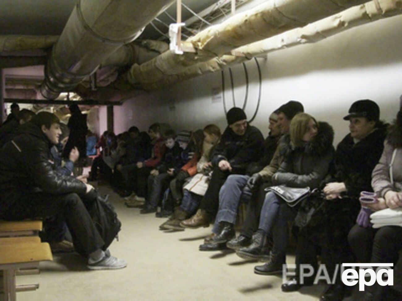 Розенко: Это решение позволит людям, которые выезжают из зоны проведения АТО, стать на учет в местных органах власти по месту временного проживания (пребывания) и вовремя получить все социальные выплаты