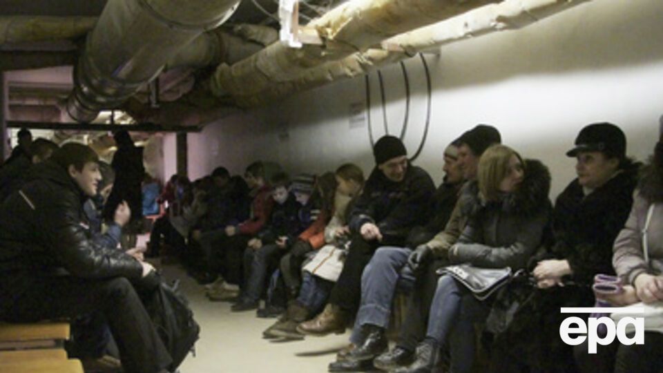 Розенко: Это решение позволит людям, которые выезжают из зоны проведения АТО, стать на учет в местных органах власти по месту временного проживания (пребывания) и вовремя получить все социальные выплаты