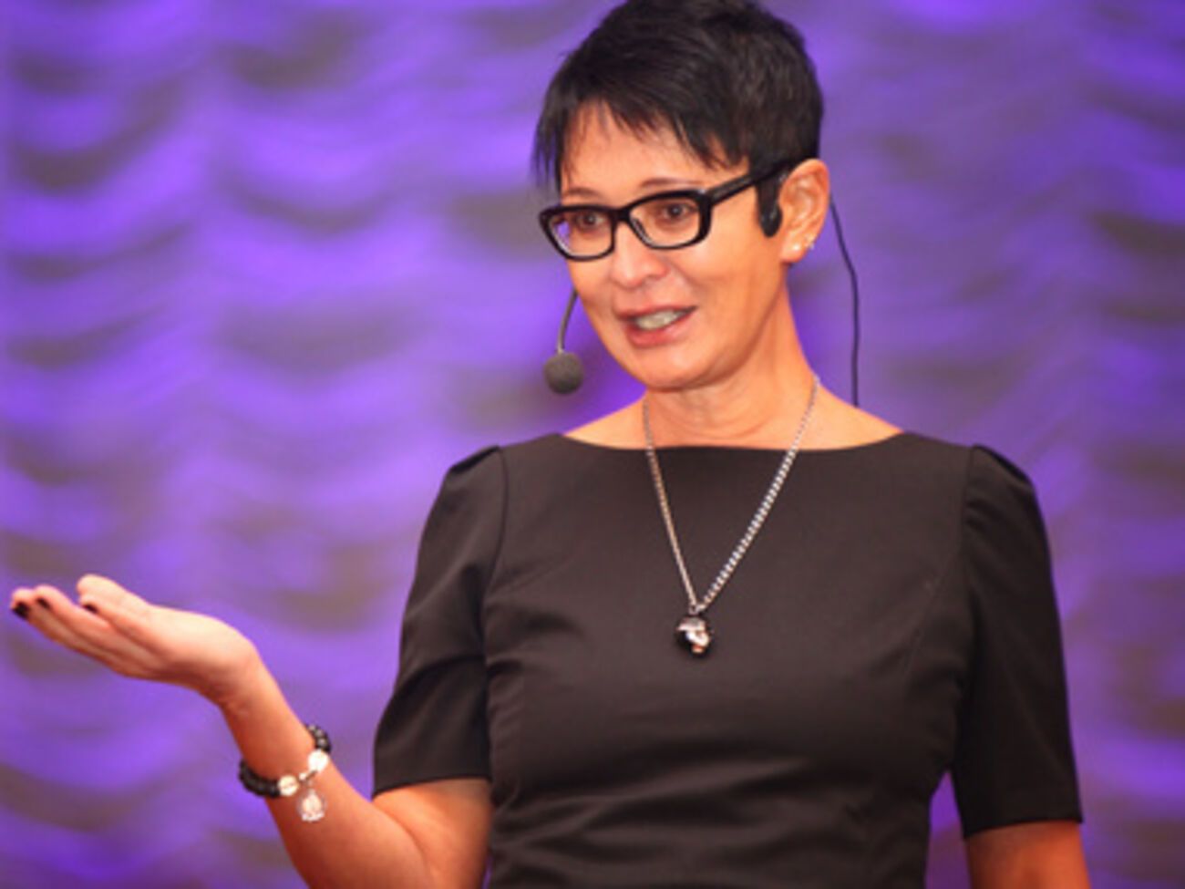 Хакамада: Каждый вечер мы обсуждаем, как заменить американских куриц кроликами