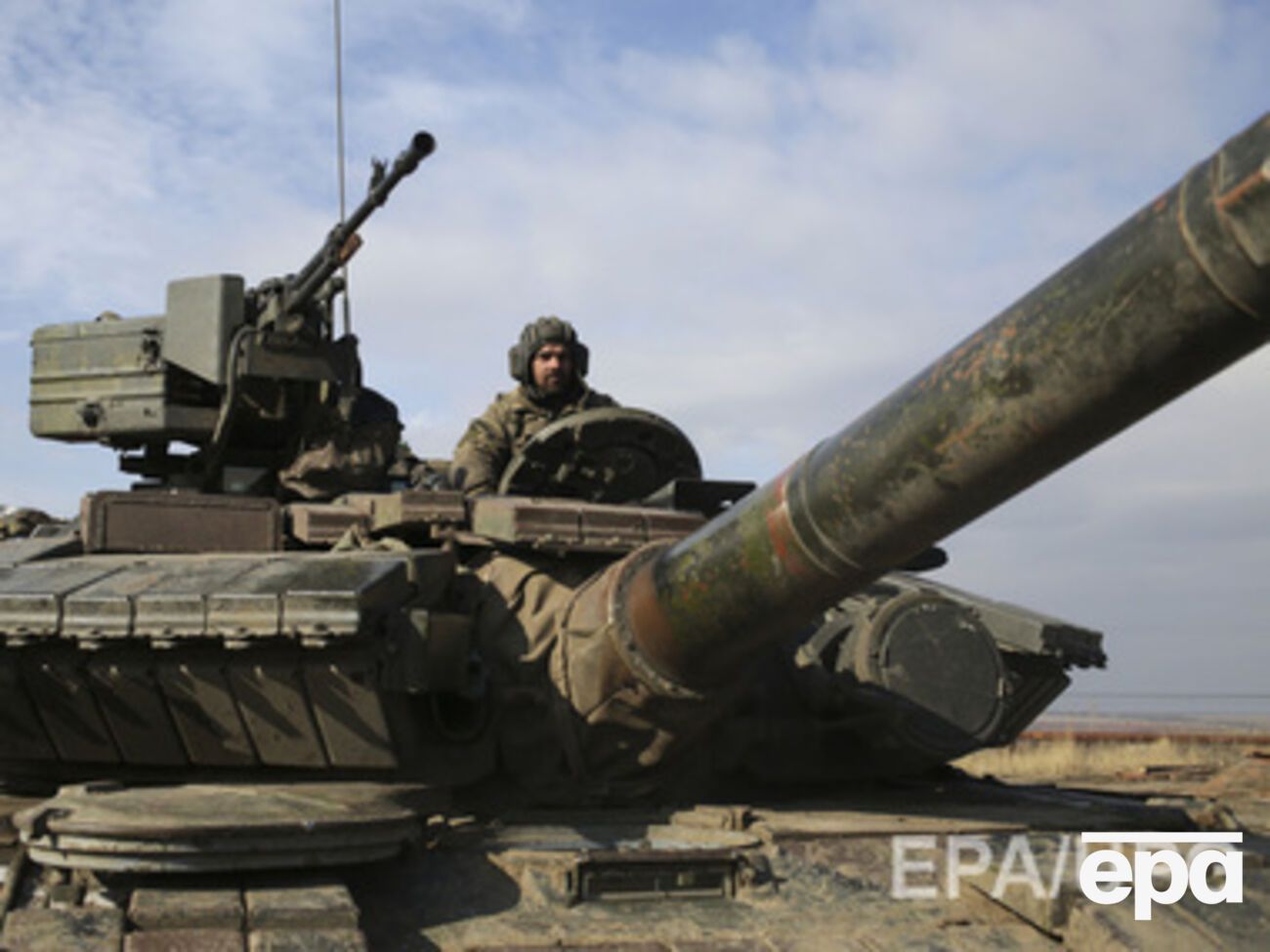 Украина может выстоять только при финансовой помощи Запада, тогда как сепаратисты воюют благодаря оружию и финансированию из России, следовательно Кремль и Вашингтон могут положить конец войне