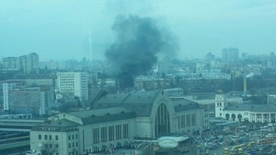 Под Минобороны подожгли шины