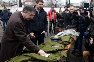 Полторак: Часть гуманитарного груза будет отправлена в ближайшее время в зону АТО