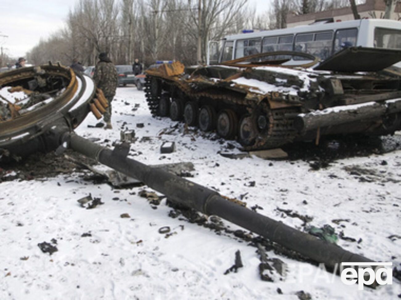 Бои за Дебальцево координировали офицеры российских войск, сообщил Тымчук