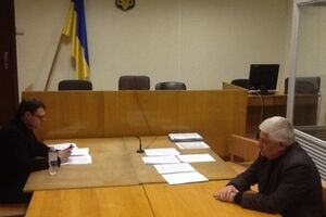 Чечетов прибыл в Печерский райсуд