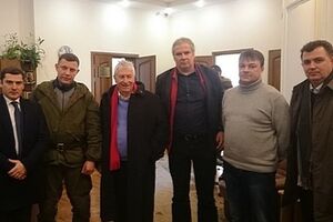 Депутаты от немецкой "Левой" партии посетили боевиков в Донецке