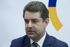 Евгений Перебийнис: Украине не отказывали в оружии