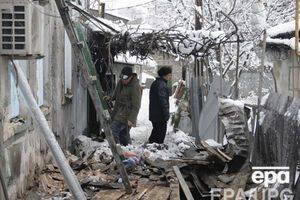 В Донецкой области продолжаются обстрелы боевиков