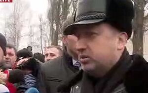 Турчинов открыл выставку российской техники
