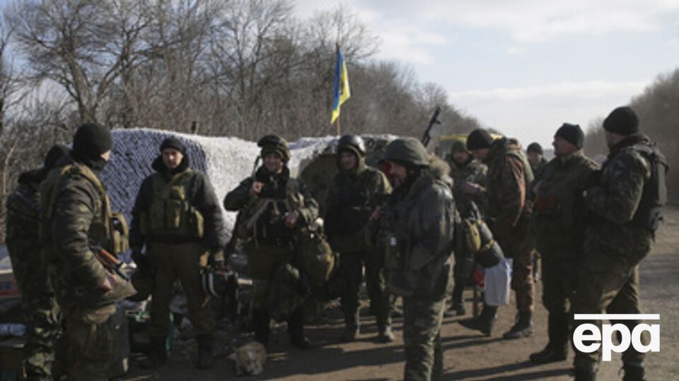 Если перекрыть российско-украинскую границу, боевики продержатся не более двух-трех недель, считает Турчинов