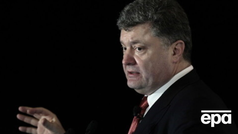 Порошенко заявил, что в зоне АТО резко сократилось количество обстрелов