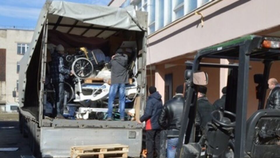 Дания прислала медицинское оборудование в Северодонецк