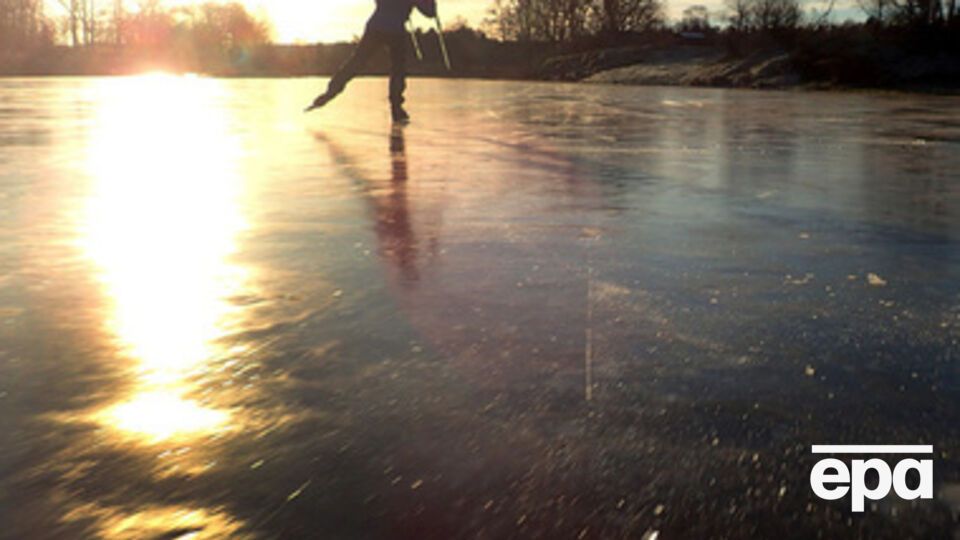 Синоптики предупреждают о густом тумане и гололедице