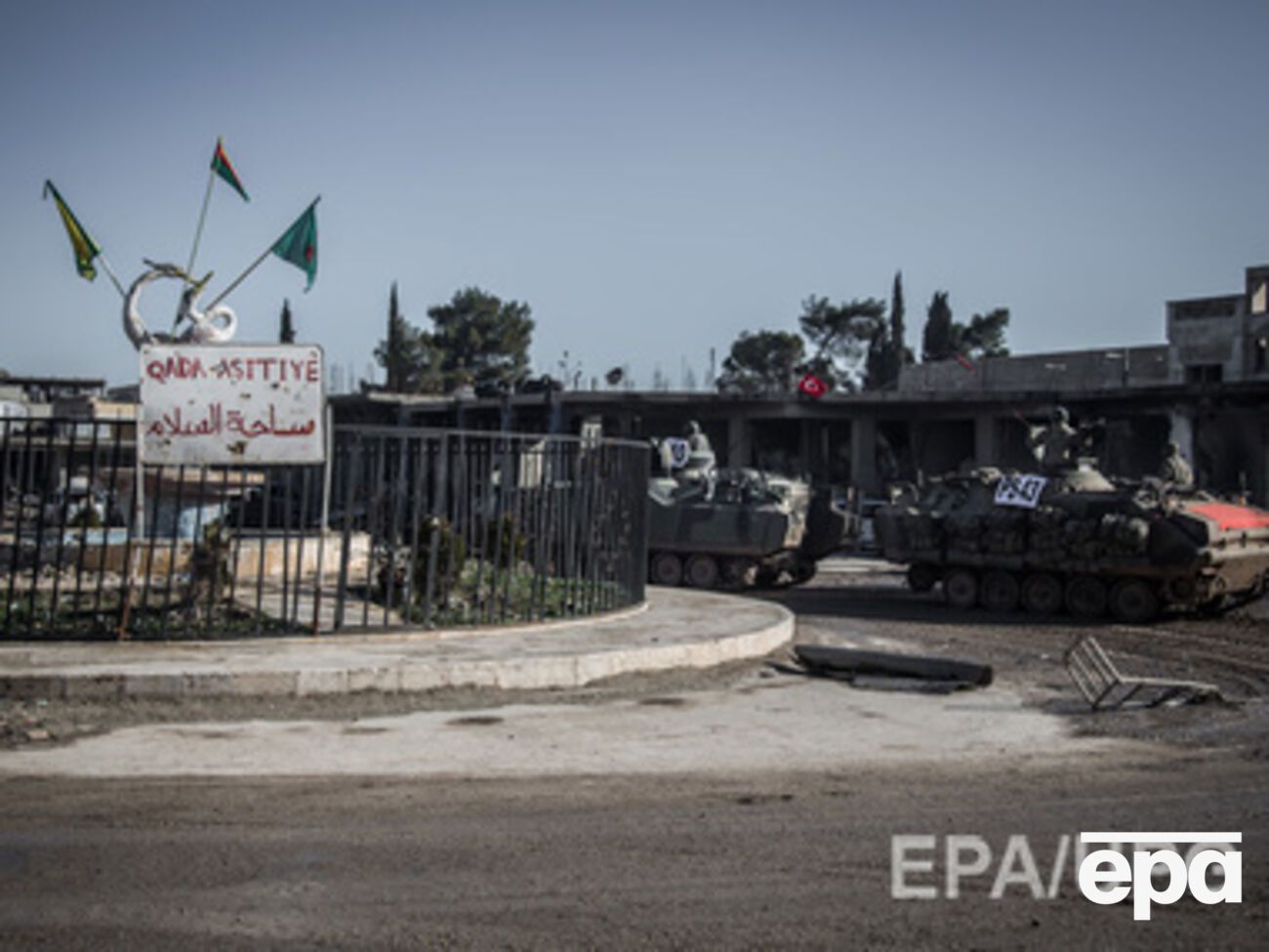 В ходе операции в результате несчастного случая погиб один солдат